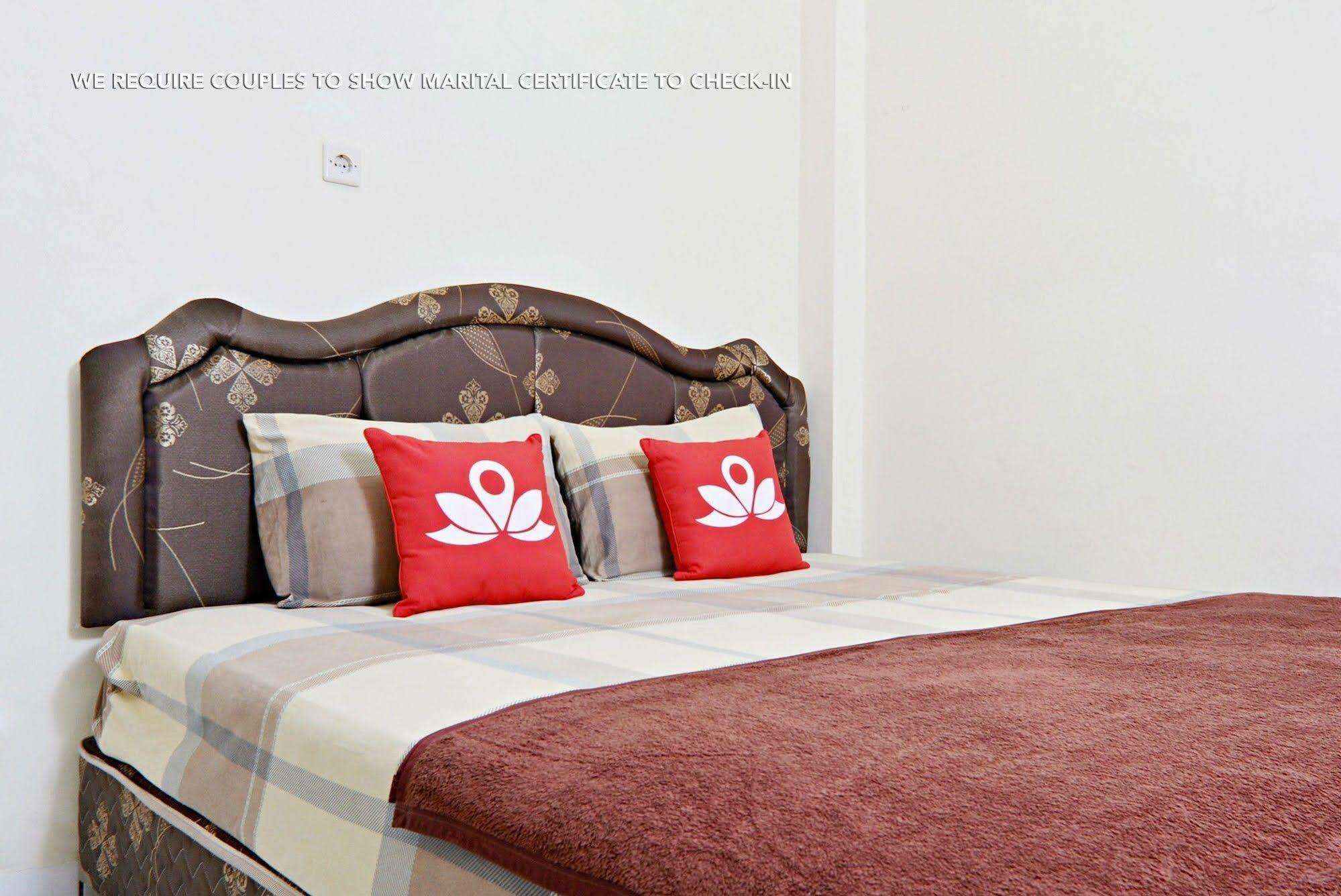Zen Rooms Antapani Syariah Bandung Ngoại thất bức ảnh